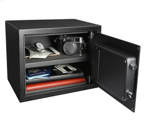 ⁦خزنة نقود ديجيتال إلكترونية من OKA مقاومة للحريق والسرقة بقفل كومبينيشن وبصمة (قفل بيومتري) – مقاس ‎25×35×25 سم‎ / وزن 10.3 كجم – موديل 44B20⁩ - الصورة ⁦4⁩