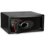 خزنة نقود ديجيتال إلكترونية من OKA مقاومة للحريق والسرقة بقفل كومبينيشن – وزن 11 كجم – موديل OKA-EM2042