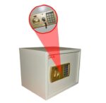 ⁦خزنة نقود ديجيتال إلكترونية من OKA مقاومة للحريق والسرقة بقفل كومبينيشن – وزن 9.5 كجم – موديل OKA-3038⁩ - الصورة ⁦2⁩