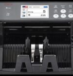 ⁦ماكينة عدّ وفرز العملات OKA
لعدّ وفرز العملات المختلفة وكشف التزوير
(الجنيه المصري – الدولار – اليورو – اليوان الصيني)
مع إمكانية إضافة أي عملة أخرى حسب احتياجك
موديل OKA-MIX 110⁩ - الصورة ⁦6⁩