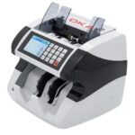 ماكينة عدّ وفرز العملات OKA
لعدّ وفرز العملات المختلفة وكشف التزوير
(الدولار – اليورو – اليوان الصيني – الليرة التركية)
مع إمكانية إضافة أي عملة أخرى حسب احتياجك
موديل OKA-MIX105