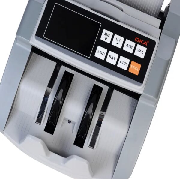 ⁦ماكينة عدّ وكشف تزوير النقود OKA
مزودة بشاشة خارجية رقمية
موديل 2100⁩ - الصورة ⁦7⁩