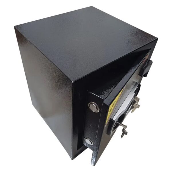 ⁦خزنة أموال إلكترونية مصفحة من OKA
مقاومة للحريق والسرقة
مزودة بقفل كومبيونيشن (Combination Lock)
الوزن: 58 كجم
موديل OKA-MC52⁩ - الصورة ⁦6⁩