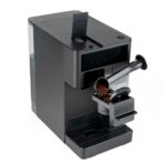 ⁦ماكينة قهوة بالكبسولات والبن المطحون من OKA
لصناعة الإسبريسو والكابتشينو واللاتيه
موديل OKA C100⁩ - الصورة ⁦19⁩