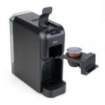 ⁦ماكينة قهوة بالكبسولات والبن المطحون من OKA
لصناعة الإسبريسو
موديل OKA C50⁩ - الصورة ⁦15⁩