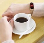 ⁦ساعة ذكية B78 تعمل باللمس متوافق مع نظامي Android و iOS – ذهبي⁩ - الصورة ⁦4⁩