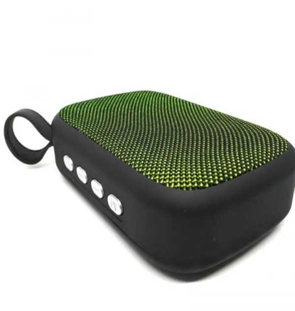 ⁦سماعة بلوتوث M5 صغيرة الحجم صوت ثلاثي الأبعاد – مكالمات – راديو Fm – منفذ USB – منفذ لكارت الميموري – شكل كلاسيكي متواقفة مع جميع الاجهزة لون أخضر⁩ - الصورة ⁦4⁩