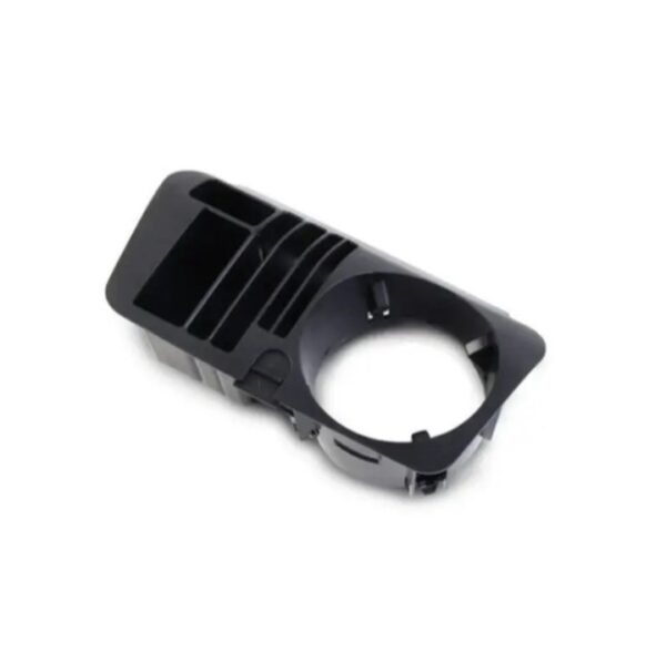 ⁦حامل اكواب مياه وبطاقات وموبايل ومحافظ لمرسيدس New E Class 2016-2019⁩ - الصورة ⁦8⁩